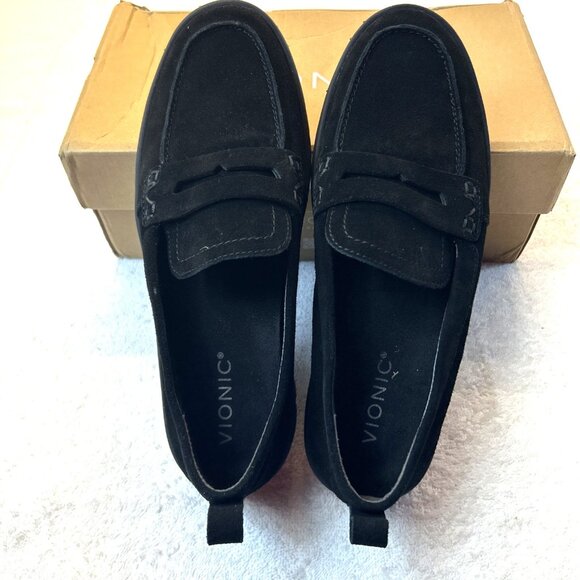 Vionic Black Suede Loafers size 9 - Picture 2 of 10